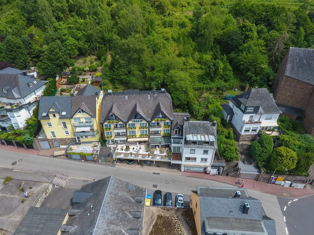 Hotel Traumblick Кохем Екстериор снимка
