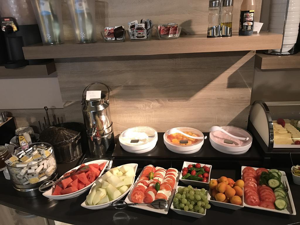 Hotel Traumblick Кохем Екстериор снимка